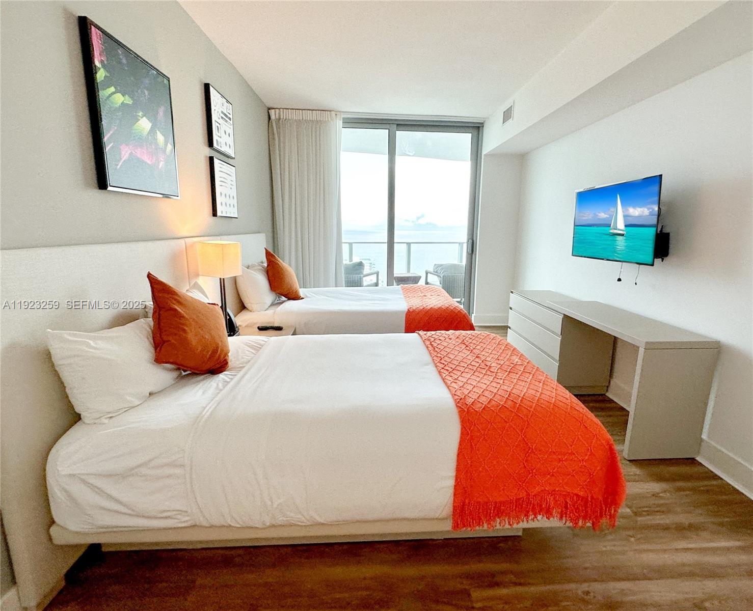 See details 2306 2 / 2 1129 sq. ft. $ 2025-12-01 0 Photo