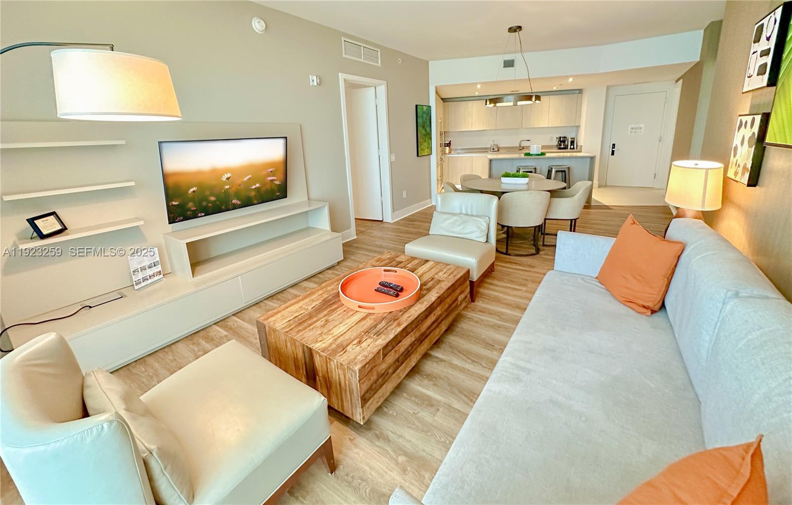 See details 2306 2 / 2 1129 sq. ft. $ 2025-12-01 0 Photo