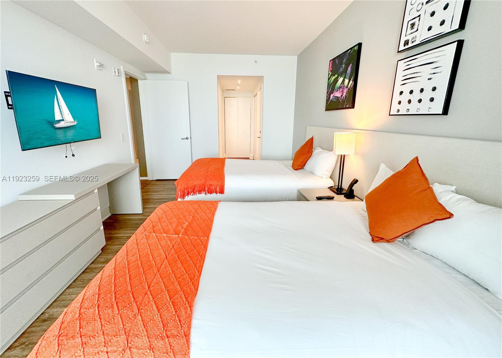 See details 2306 2 / 2 1129 sq. ft. $ 2025-12-01 0 Photo