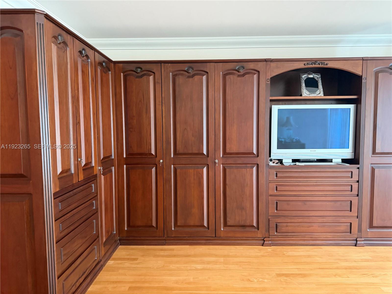 Photo of 10101 Collins Ave  #9A, Bal Harbour, Florida, 33154 - 