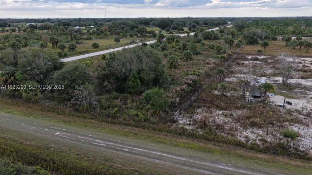   /   sq. ft. $ 2025-12-01 0 Photo