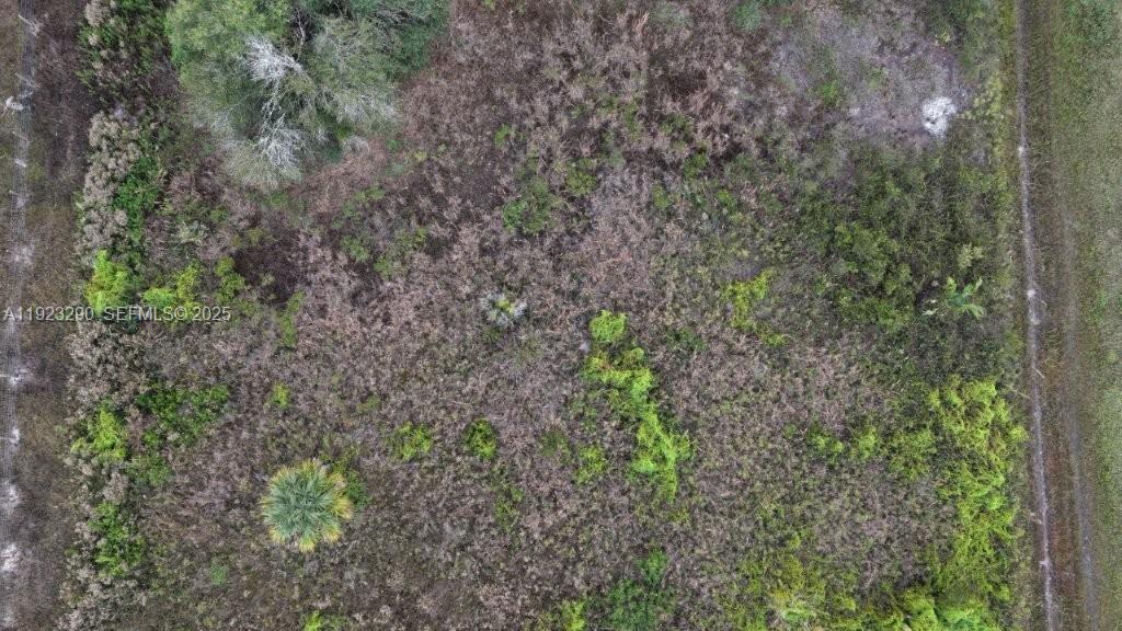   /   sq. ft. $ 2025-12-01 0 Photo