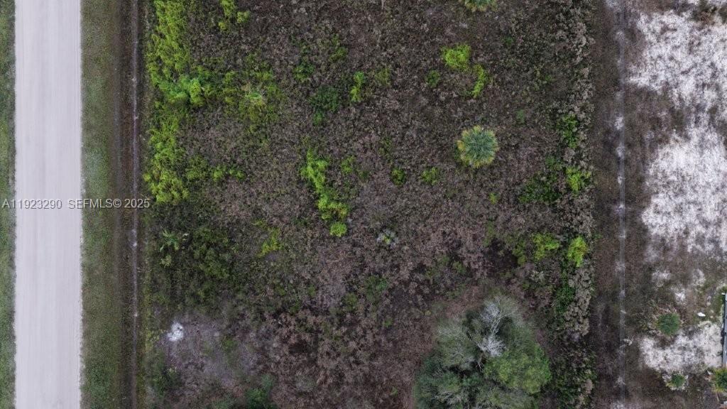   /   sq. ft. $ 2025-12-01 0 Photo