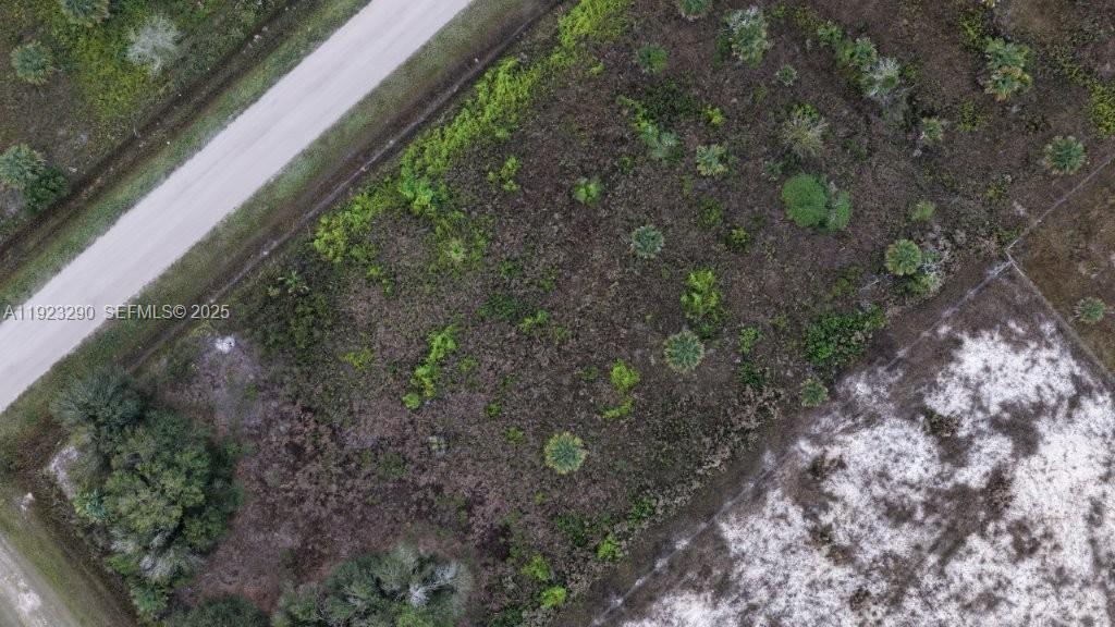   /   sq. ft. $ 2025-12-01 0 Photo