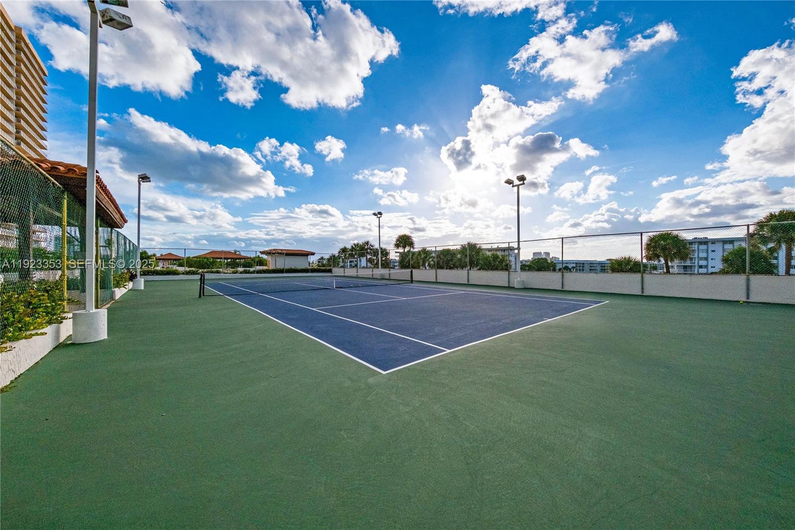 307 2 / 2 1008 sq. ft. $ 2025-12-02 0 Photo