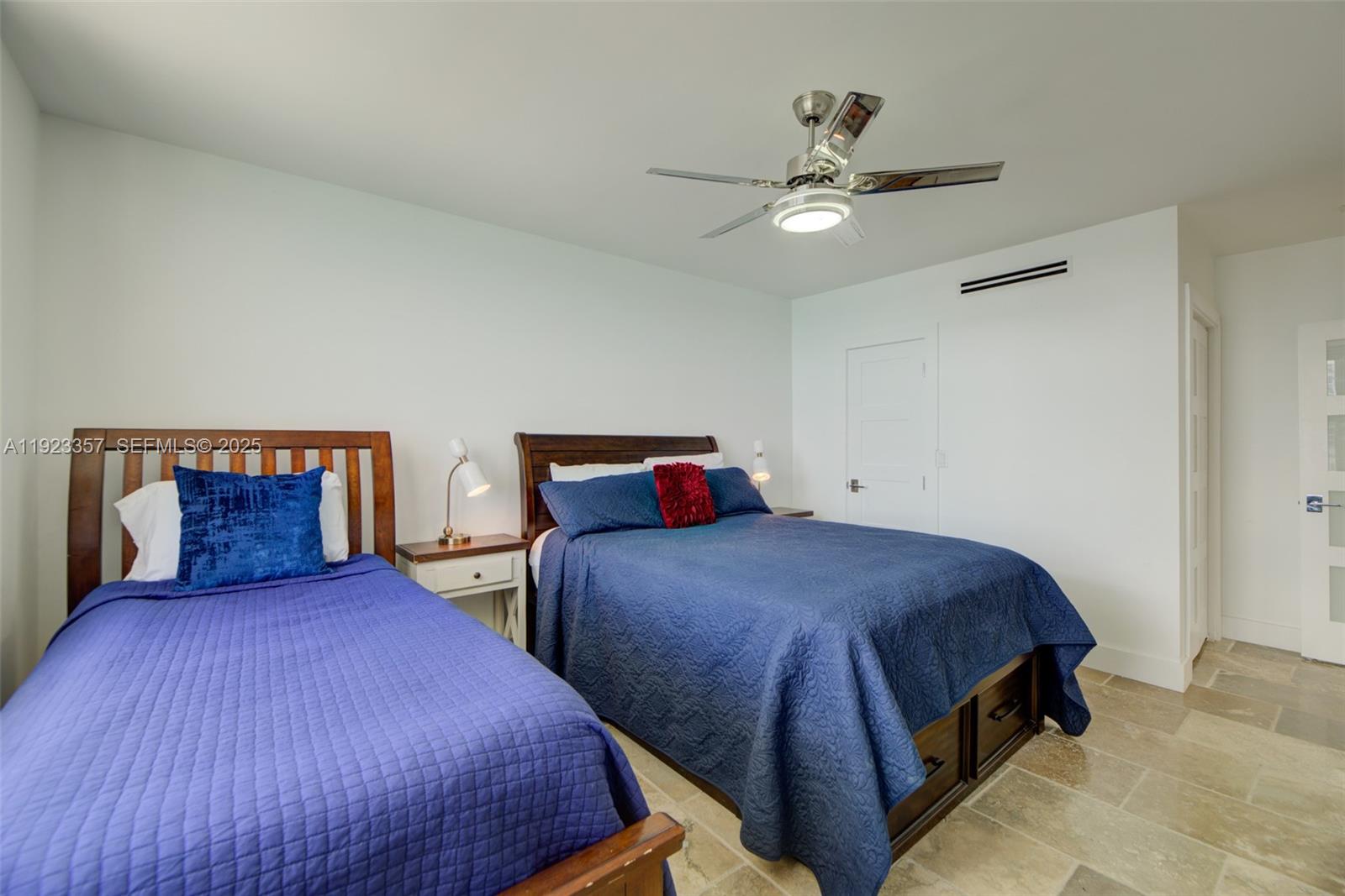 Photo of 3725 Ocean Dr  #PH02, Hollywood, Florida, 33019 - 