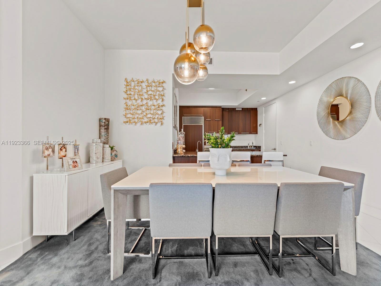 403 2 / 2 1847 кв.футов $ 2025-12-02 0 Фото