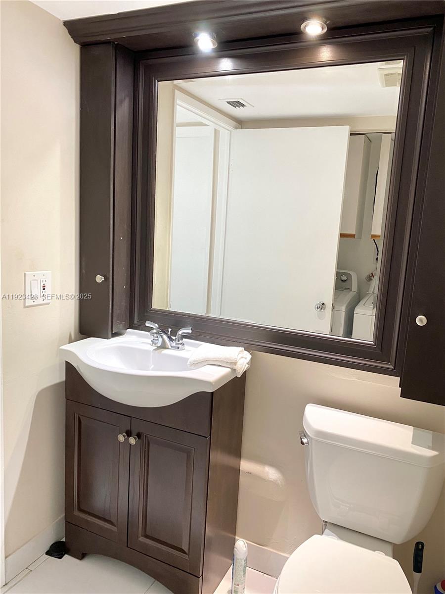 Photo of 19195 36th Ct #402, Aventura, Florida, 33180 -