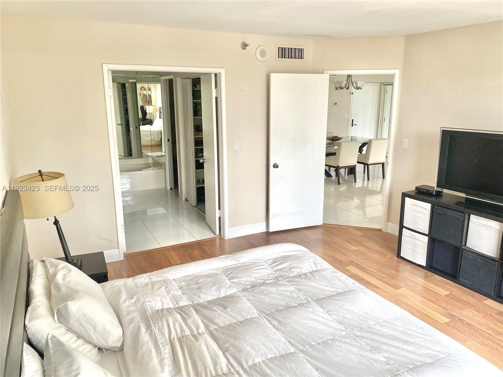 Photo of 19195 36th Ct #402, Aventura, Florida, 33180 -