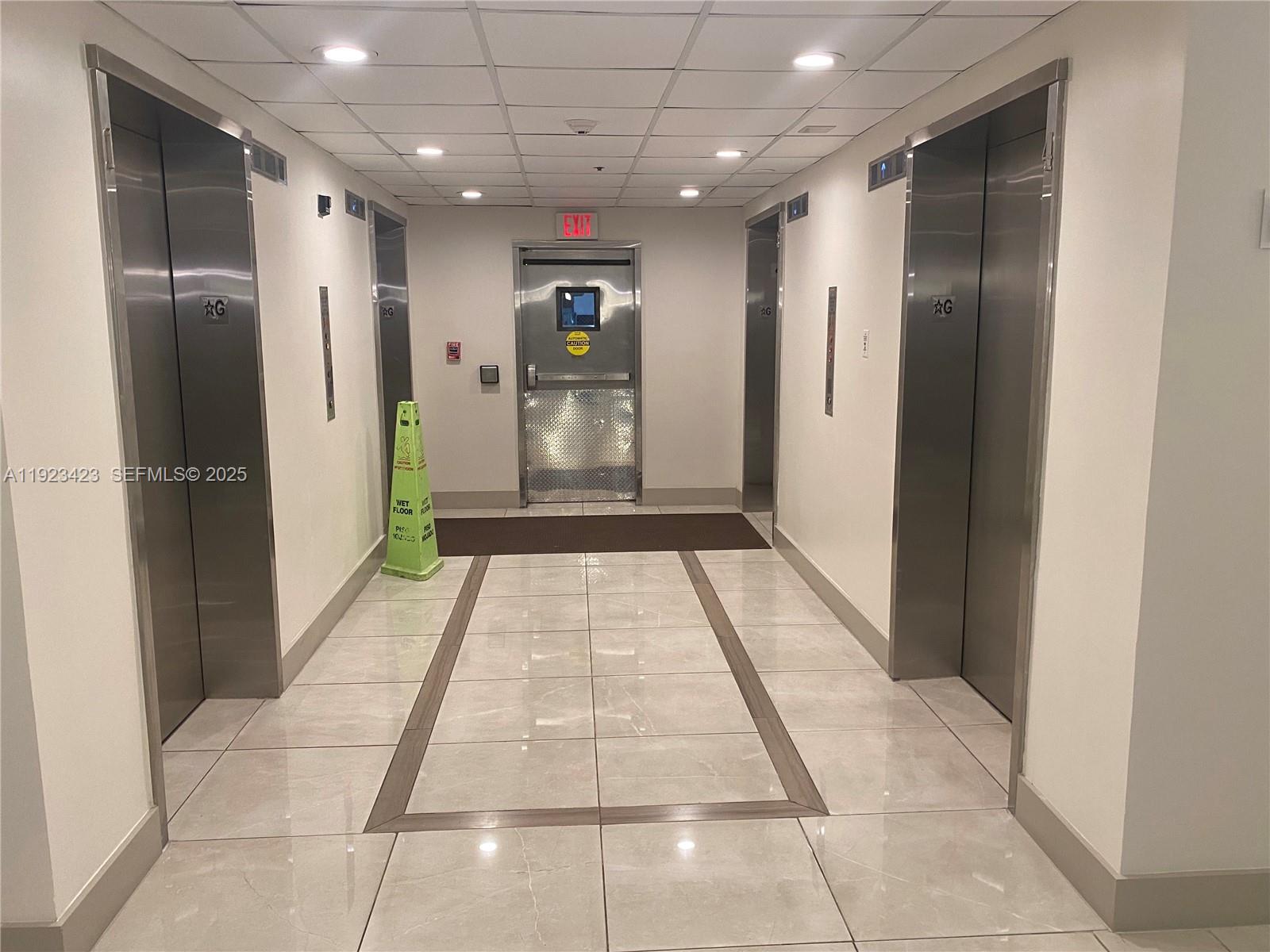 Photo of 19195 36th Ct #402, Aventura, Florida, 33180 - ground floor hallway