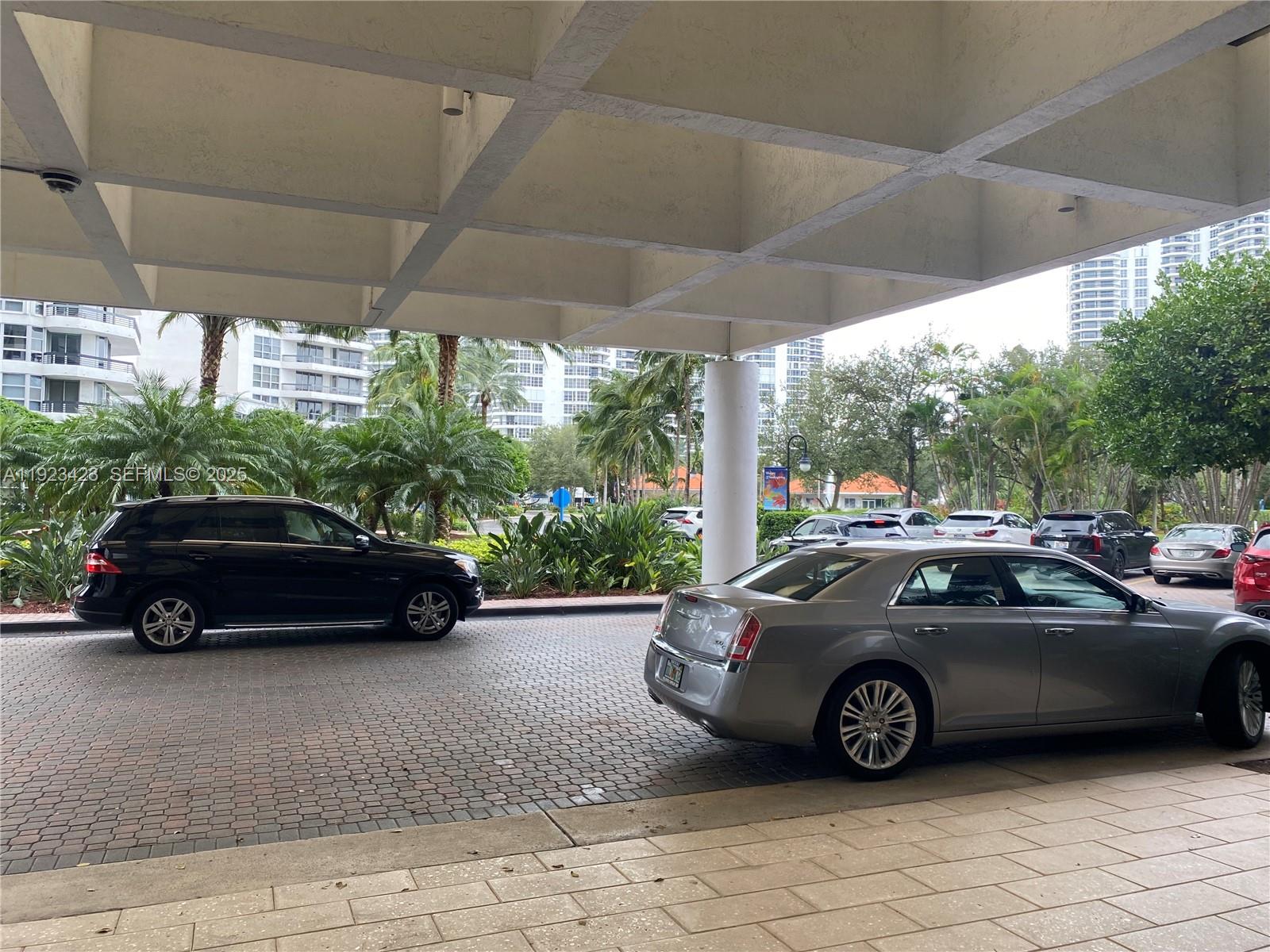 Photo of 19195 36th Ct #402, Aventura, Florida, 33180 - Valet parking