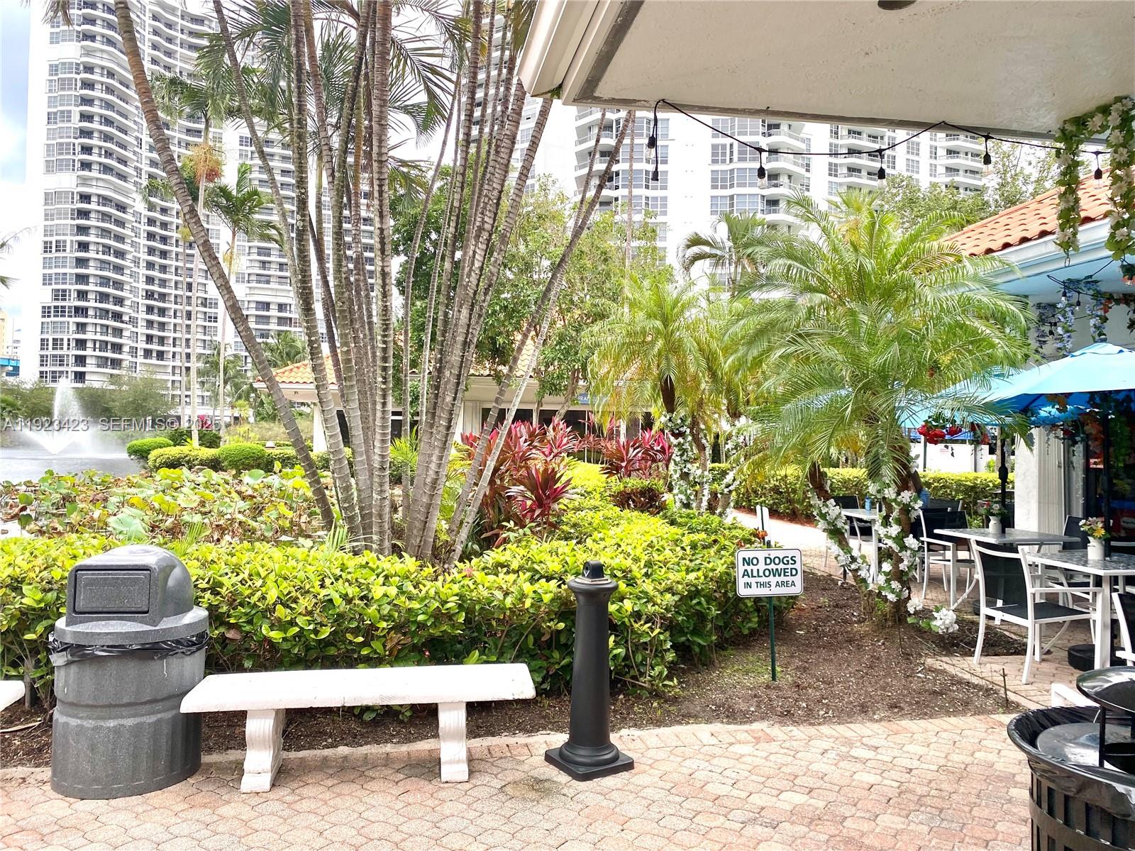 Photo of 19195 36th Ct #402, Aventura, Florida, 33180 - mini-market