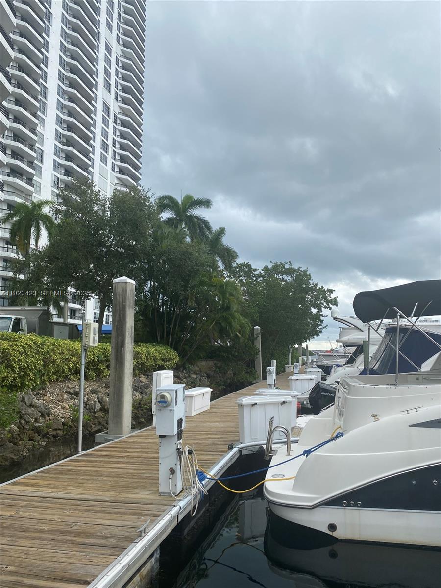 Photo of 19195 36th Ct #402, Aventura, Florida, 33180 - Boat's dock