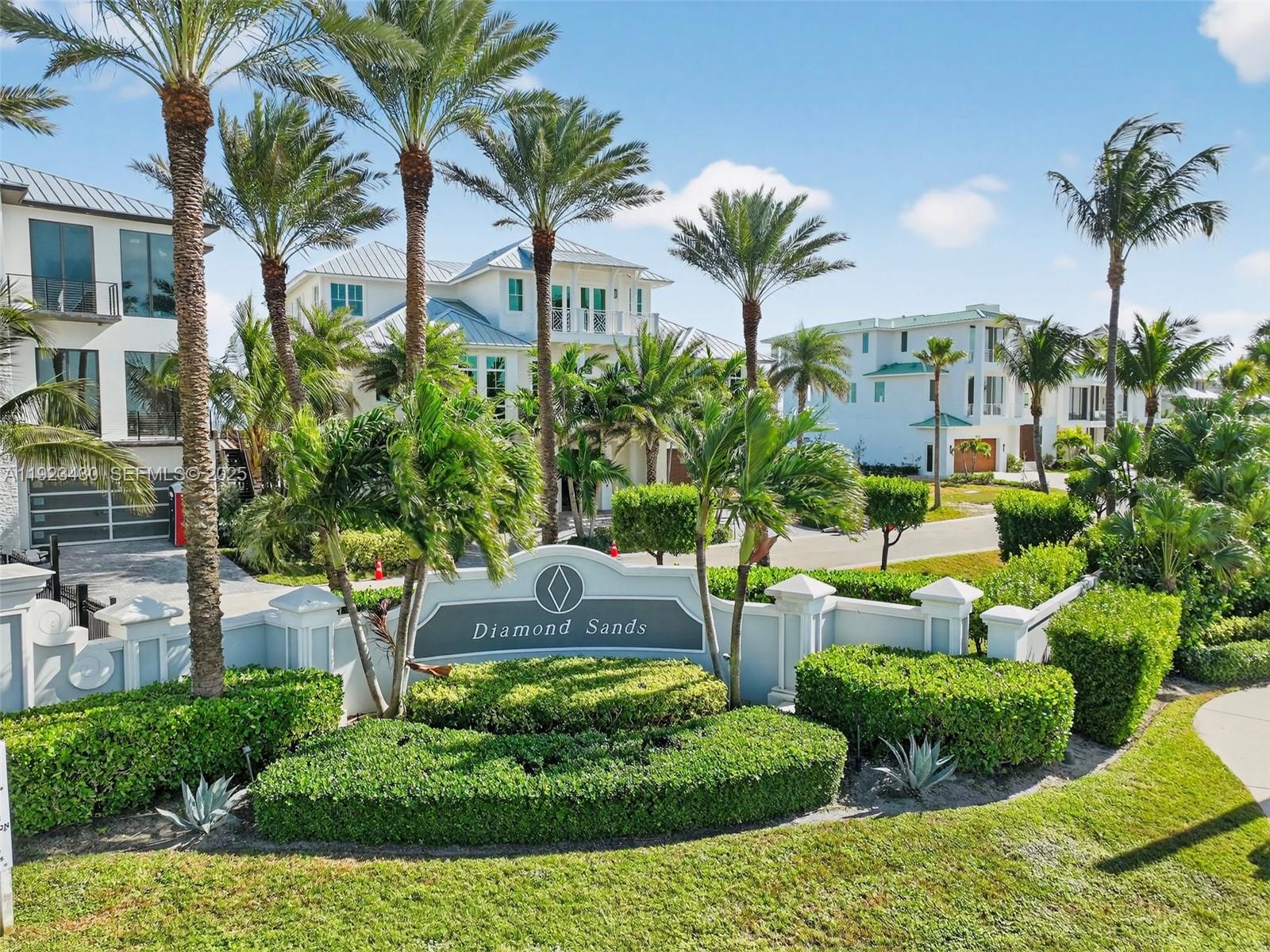   /   sq. ft. $ 2025-12-02 0 foto