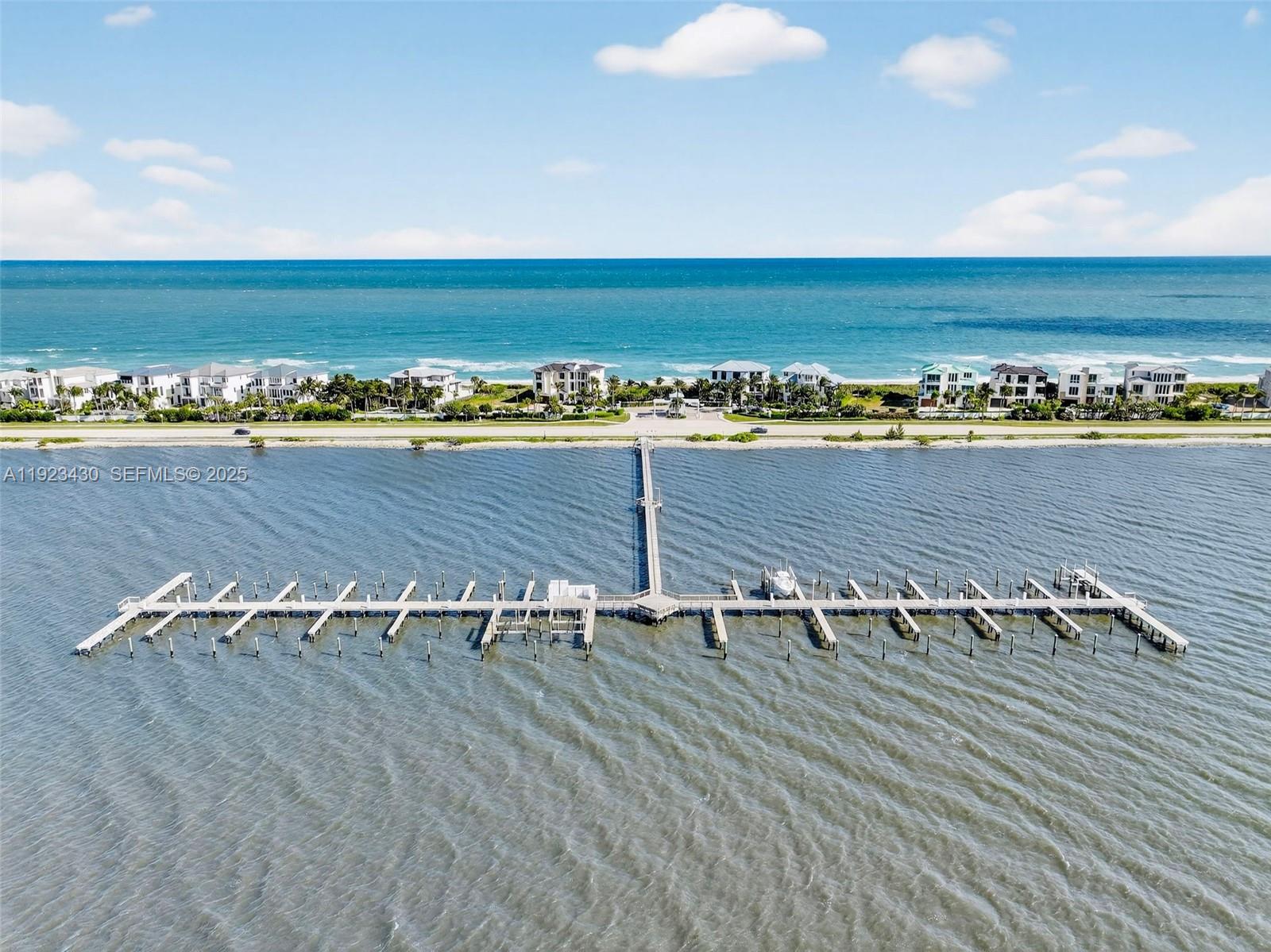   /   sq. ft. $ 2025-12-02 0 foto