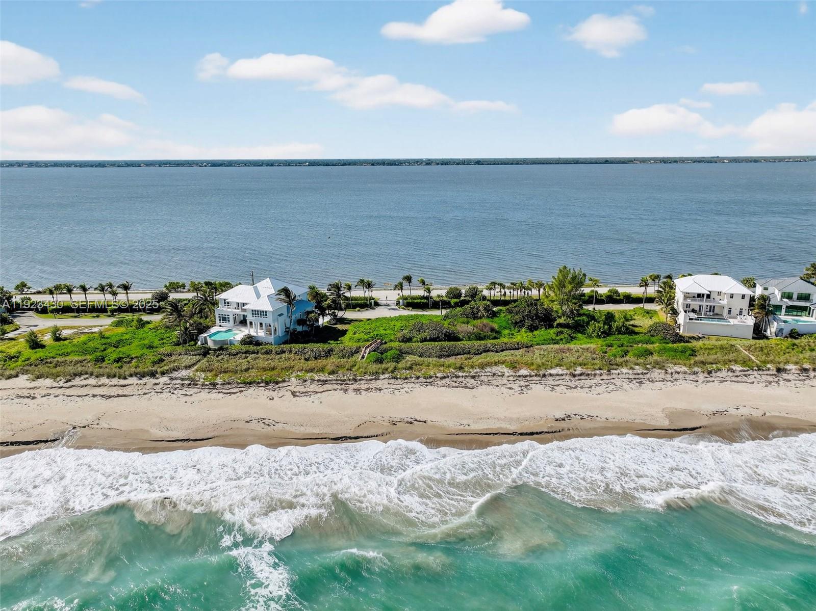   /   sq. ft. $ 2025-12-02 0 foto