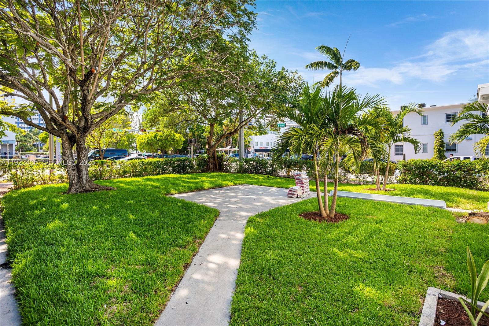 See details / 5426 sq. ft. $ 2025-12-02 0 Photo