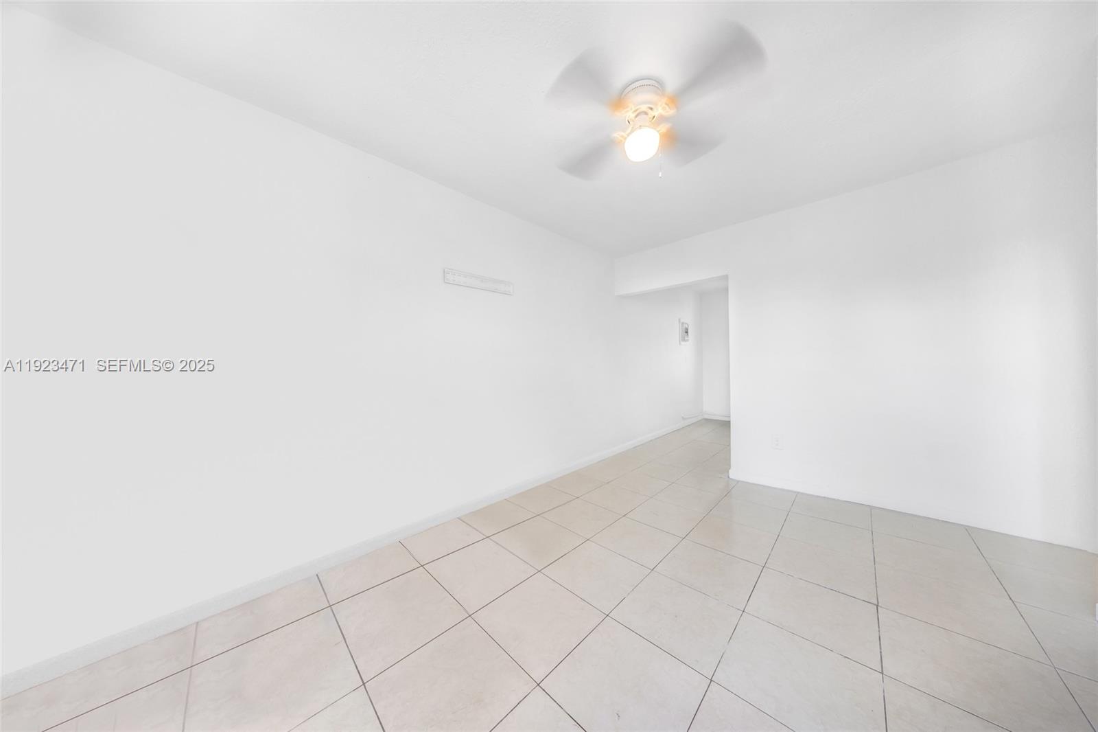 See details / sq. ft. $ 2025-12-02 0 Photo