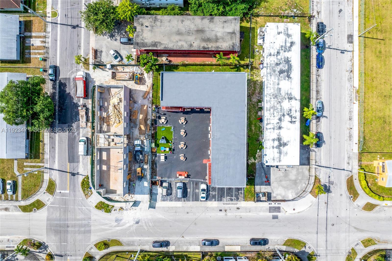 See details / sq. ft. $ 2025-12-02 0 Photo