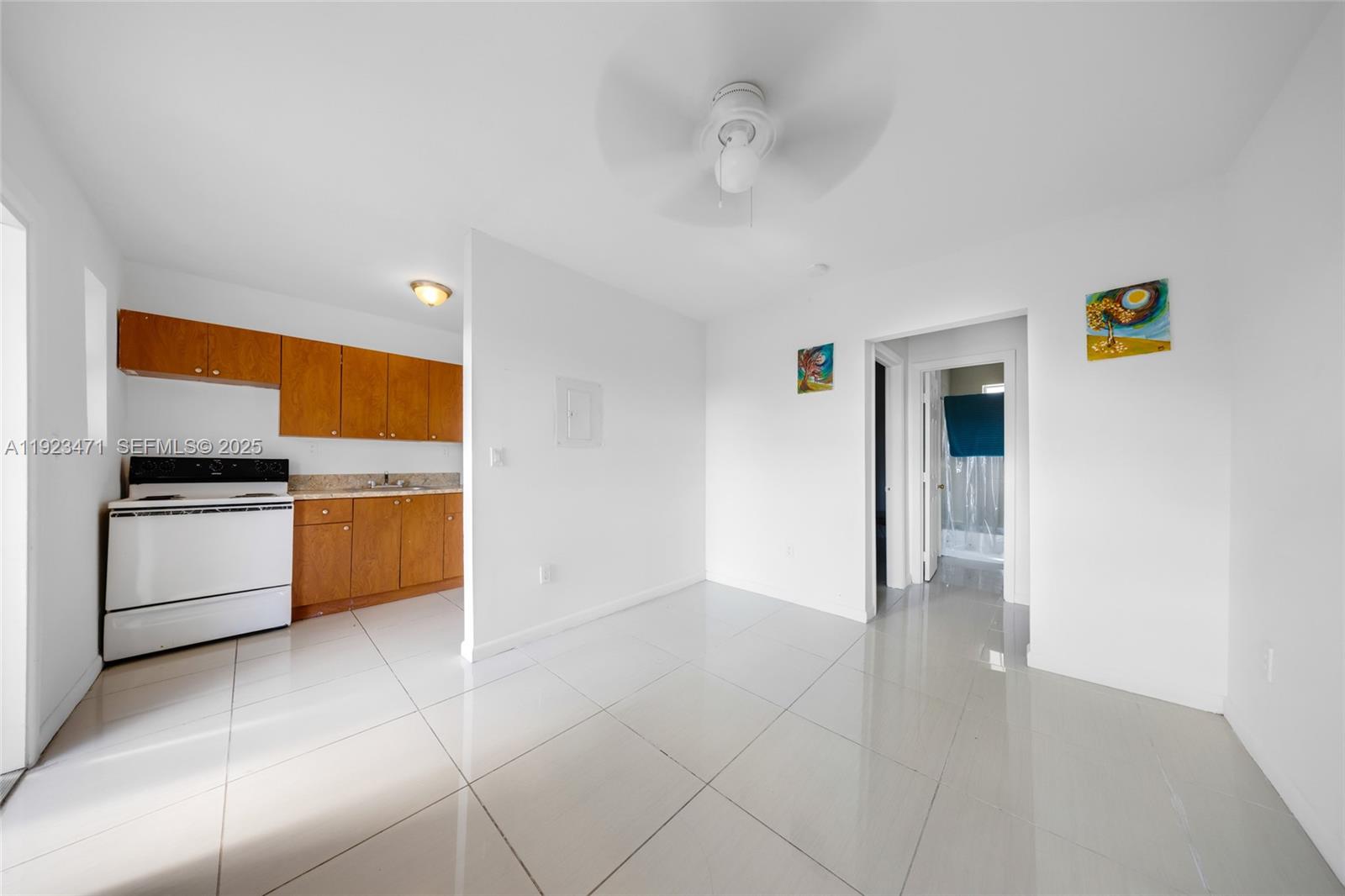 See details / sq. ft. $ 2025-12-02 0 Photo