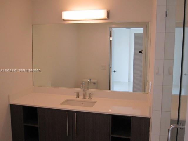 704 1 / 2 833 sq. ft. $ 2025-12-02 0 Photo