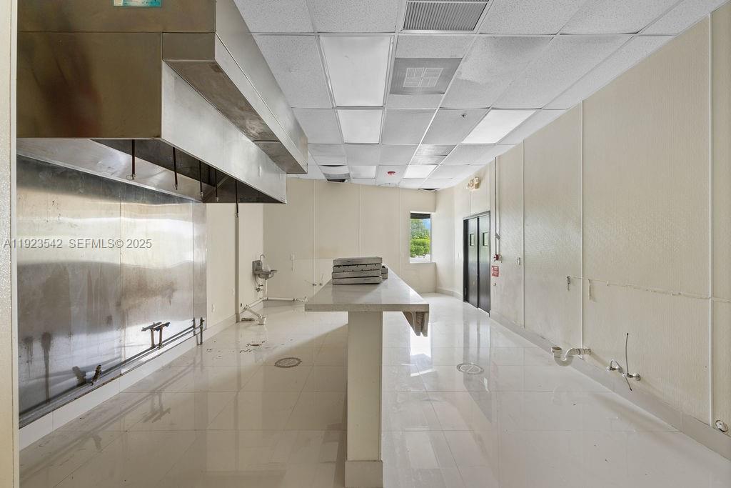   /   кв.футов $ 2026-01-30 0 Фото