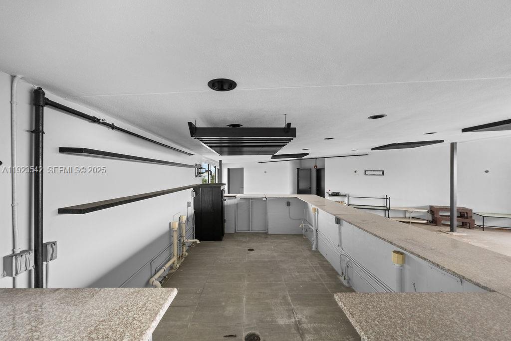   /   кв.футов $ 2026-01-30 0 Фото