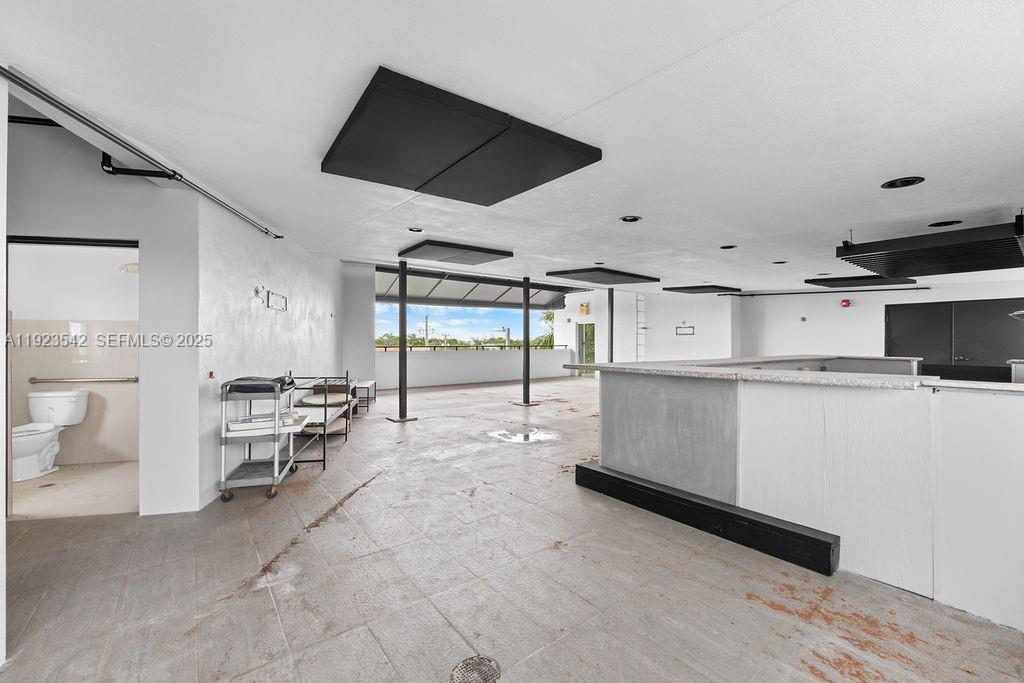   /   кв.футов $ 2026-01-30 0 Фото