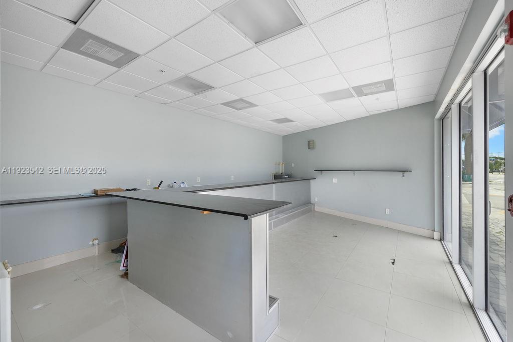   /   кв.футов $ 2026-01-30 0 Фото