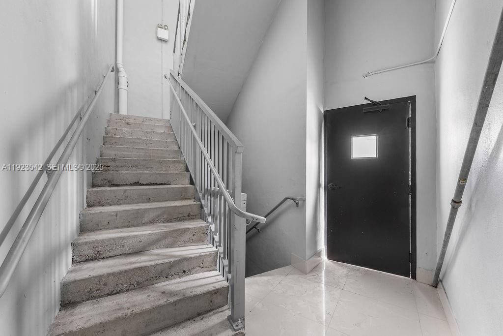   /   кв.футов $ 2026-01-30 0 Фото