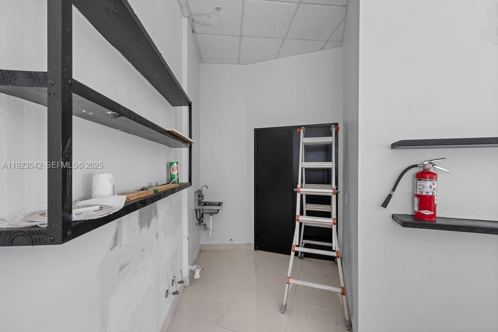   /   кв.футов $ 2026-01-30 0 Фото