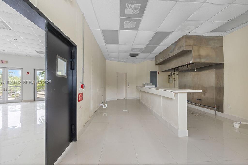   /   кв.футов $ 2026-01-30 0 Фото