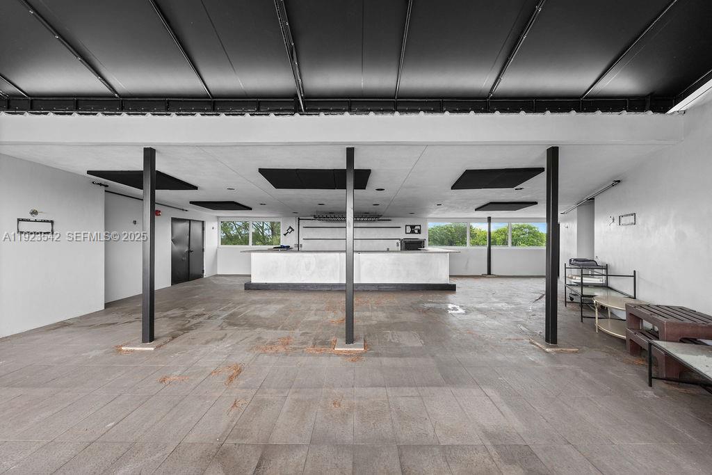   /   кв.футов $ 2026-01-30 0 Фото