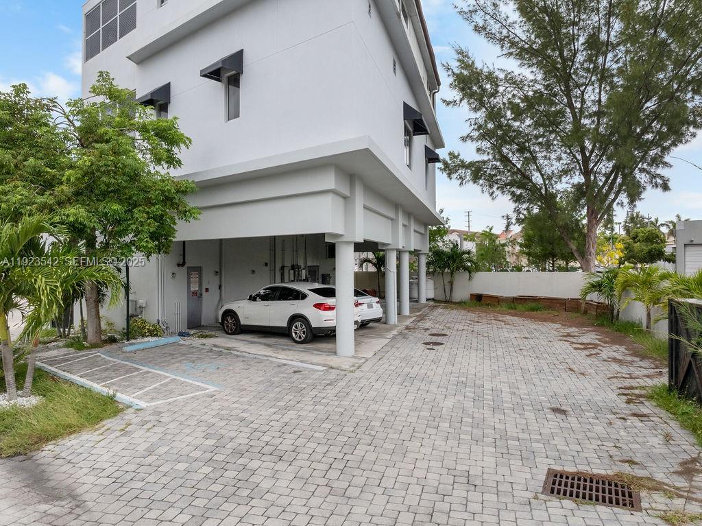   /   кв.футов $ 2026-01-30 0 Фото