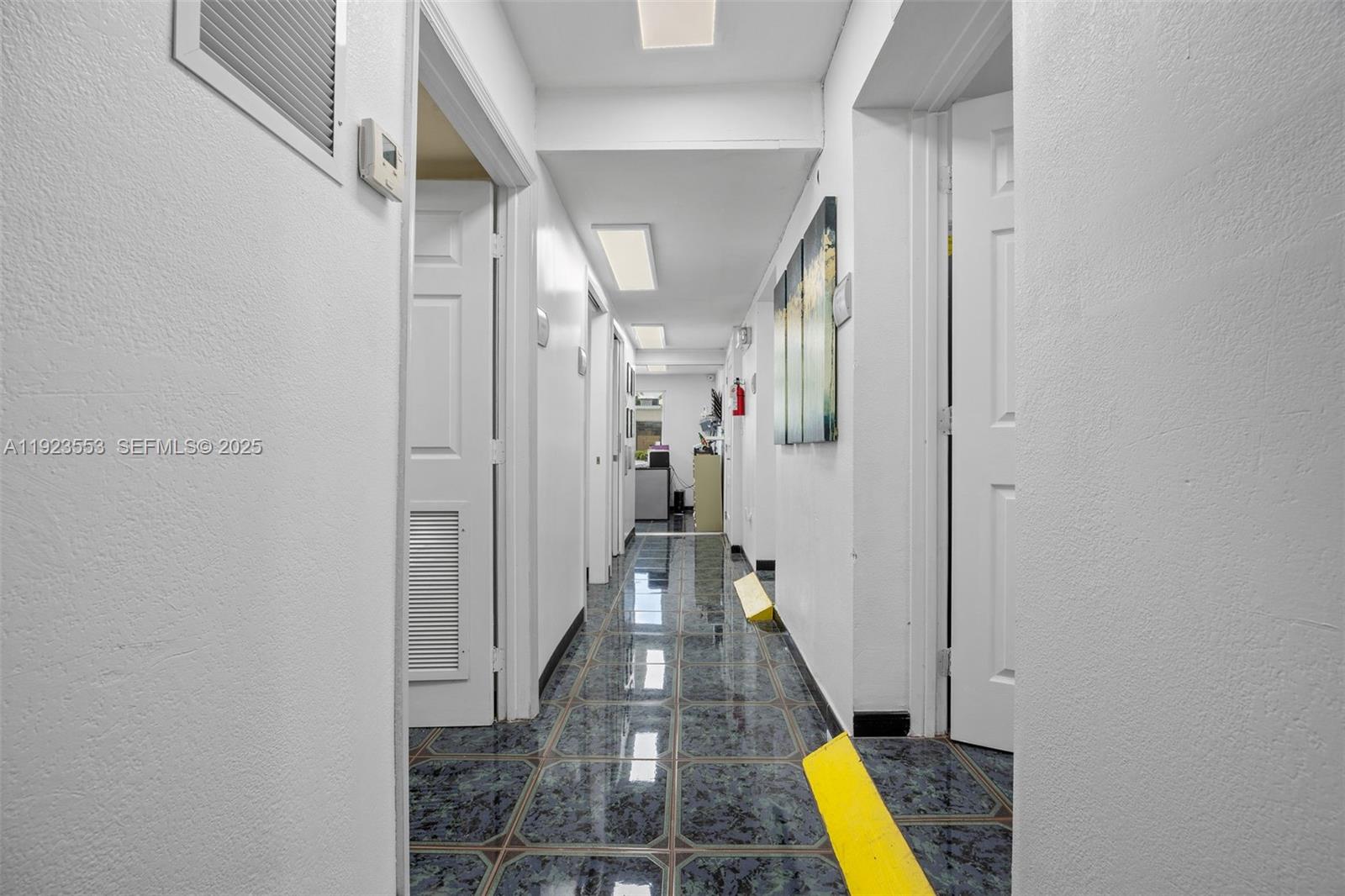 See details / sq. ft. $ 2025-12-02 0 Photo