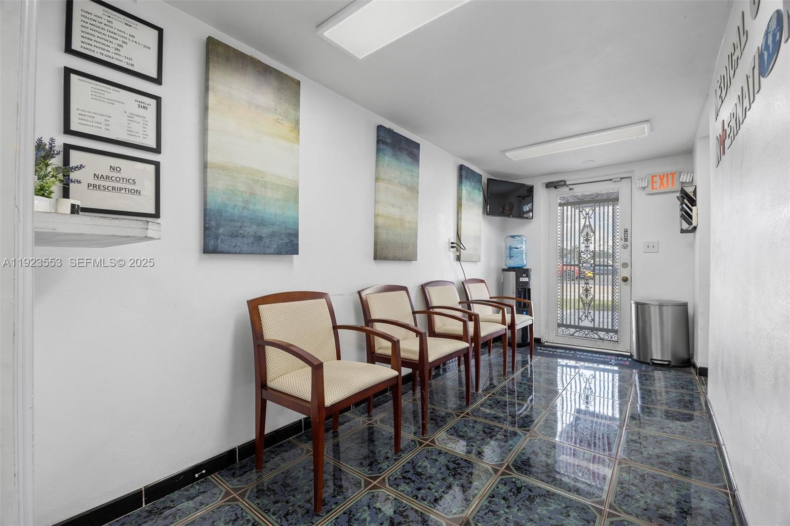 See details / sq. ft. $ 2025-12-02 0 Photo