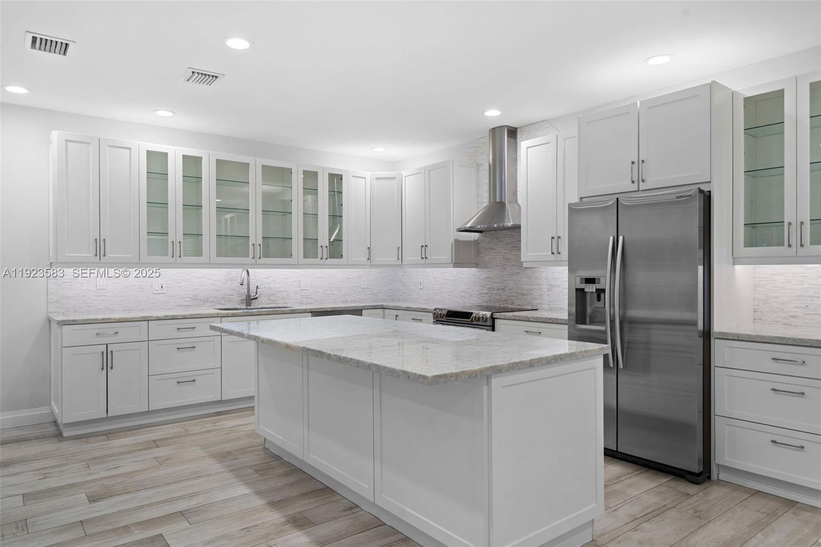 Photo of 1240 Weeping Willow Way  (1240), Hollywood, Florida, 33019 - 