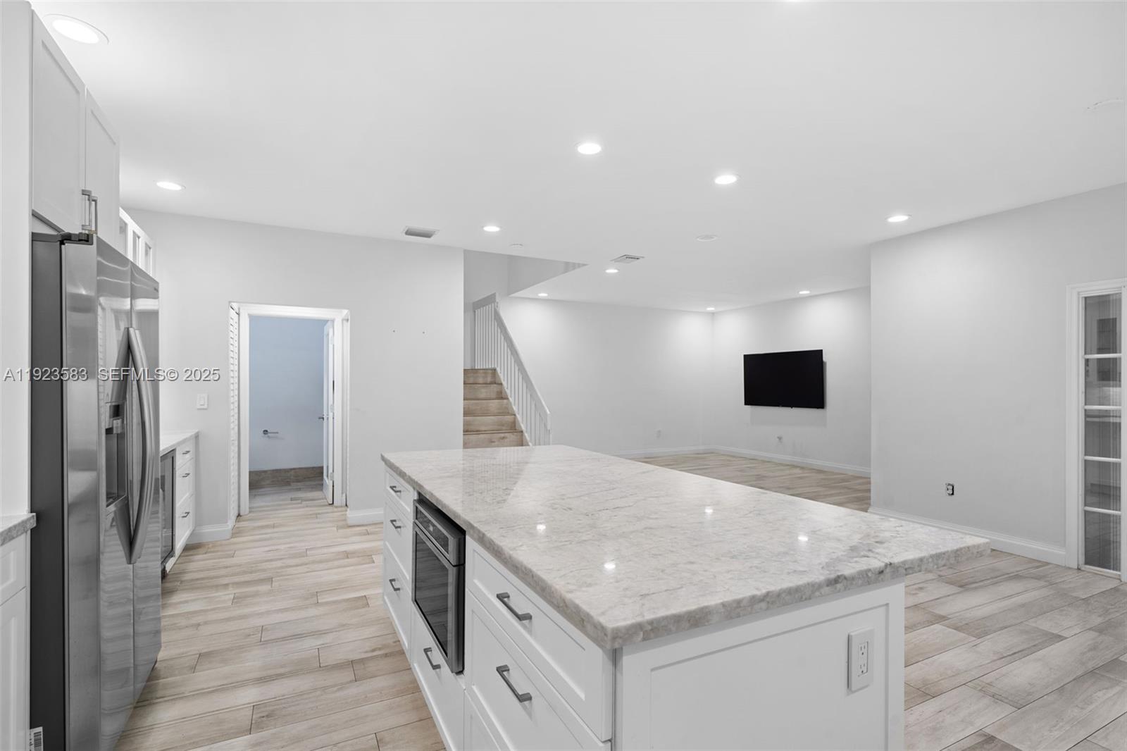 Photo of 1240 Weeping Willow Way  (1240), Hollywood, Florida, 33019 - 