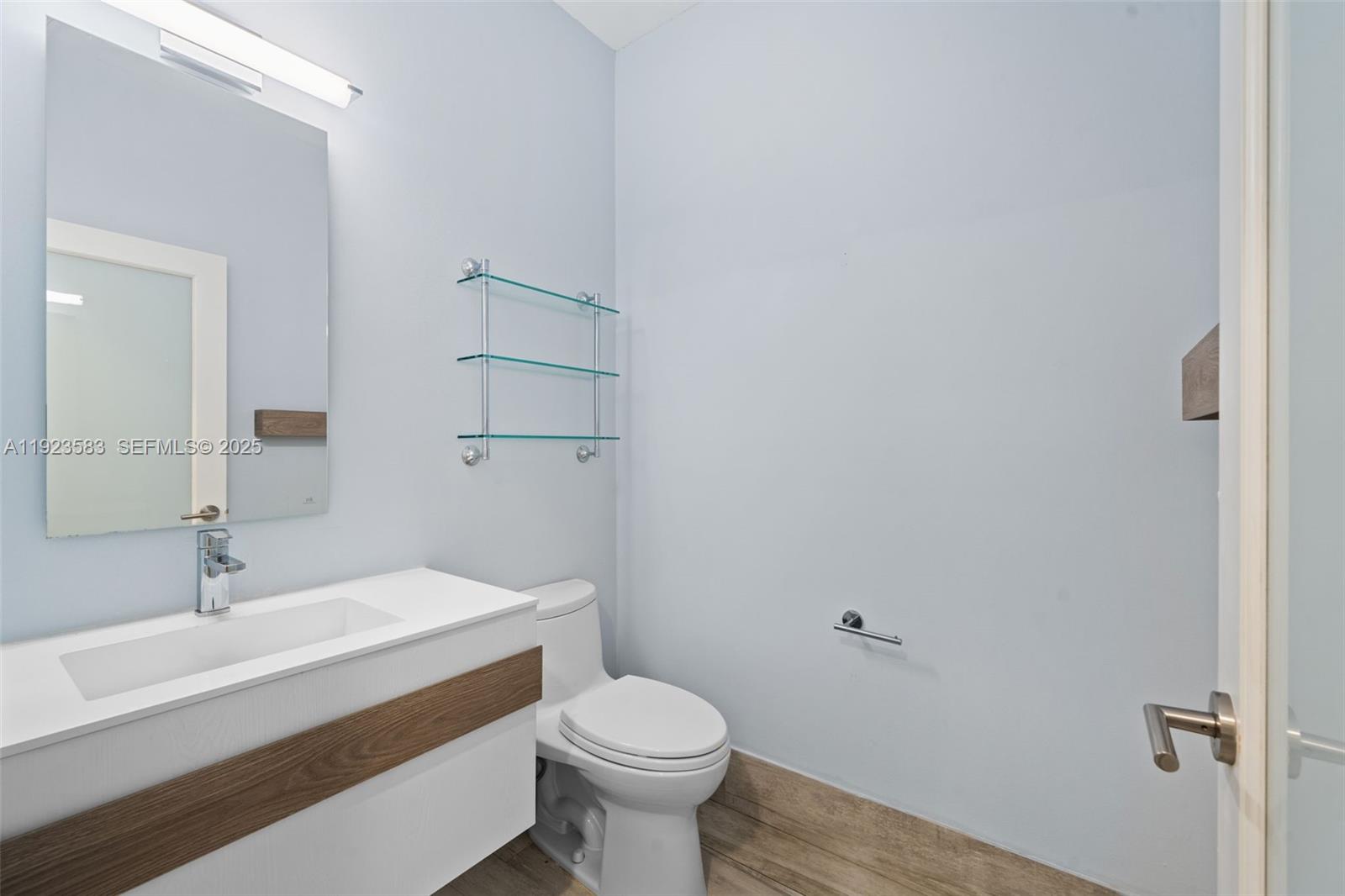 Photo of 1240 Weeping Willow Way  (1240), Hollywood, Florida, 33019 - 