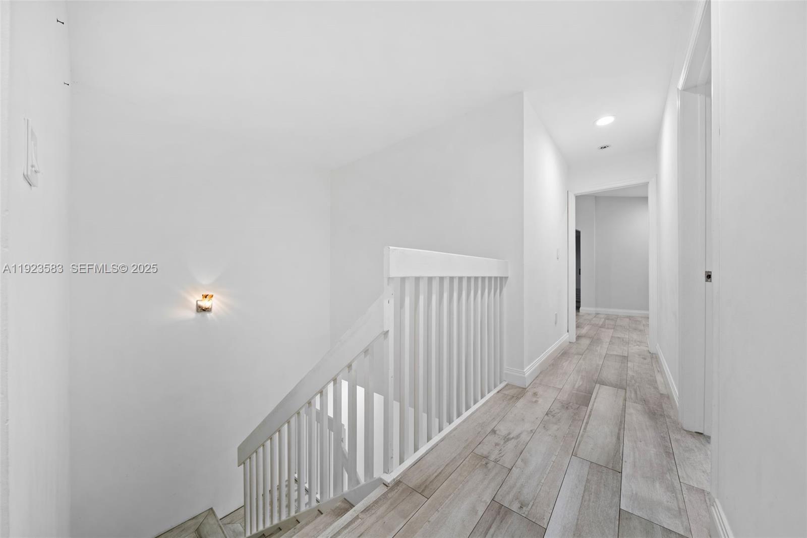 Photo of 1240 Weeping Willow Way  (1240), Hollywood, Florida, 33019 - 