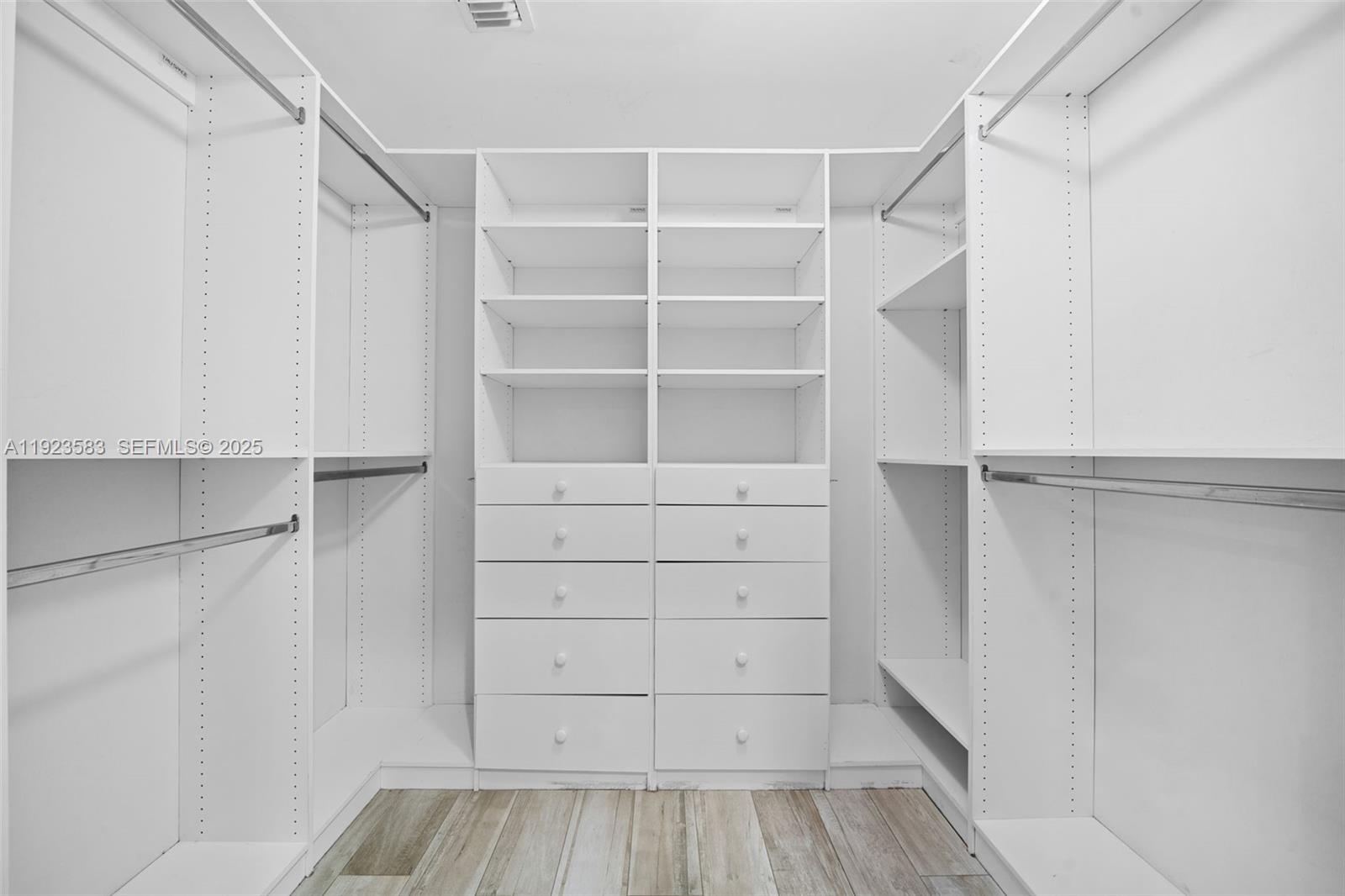 Photo of 1240 Weeping Willow Way  (1240), Hollywood, Florida, 33019 - 