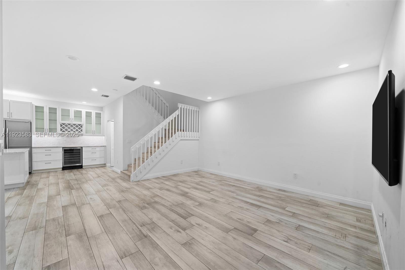 Photo of 1240 Weeping Willow Way  (1240), Hollywood, Florida, 33019 - 