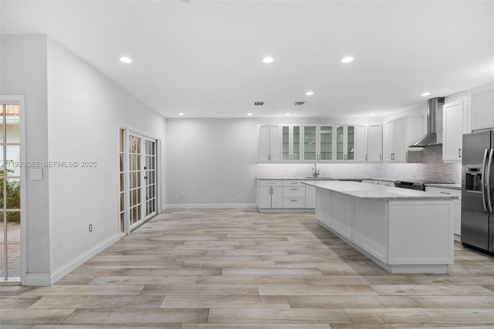 Photo of 1240 Weeping Willow Way  (1240), Hollywood, Florida, 33019 - 