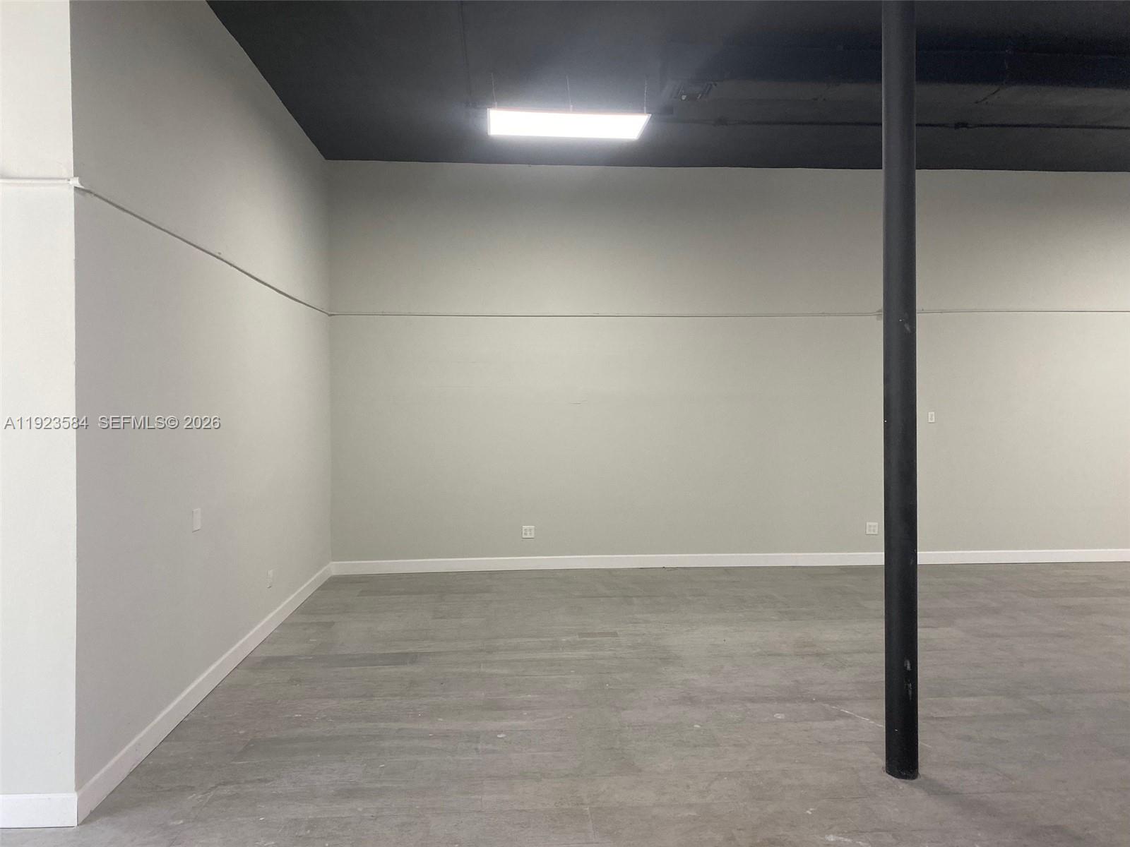 Подробнее / кв.футов $ 2026-02-28 0 Фото