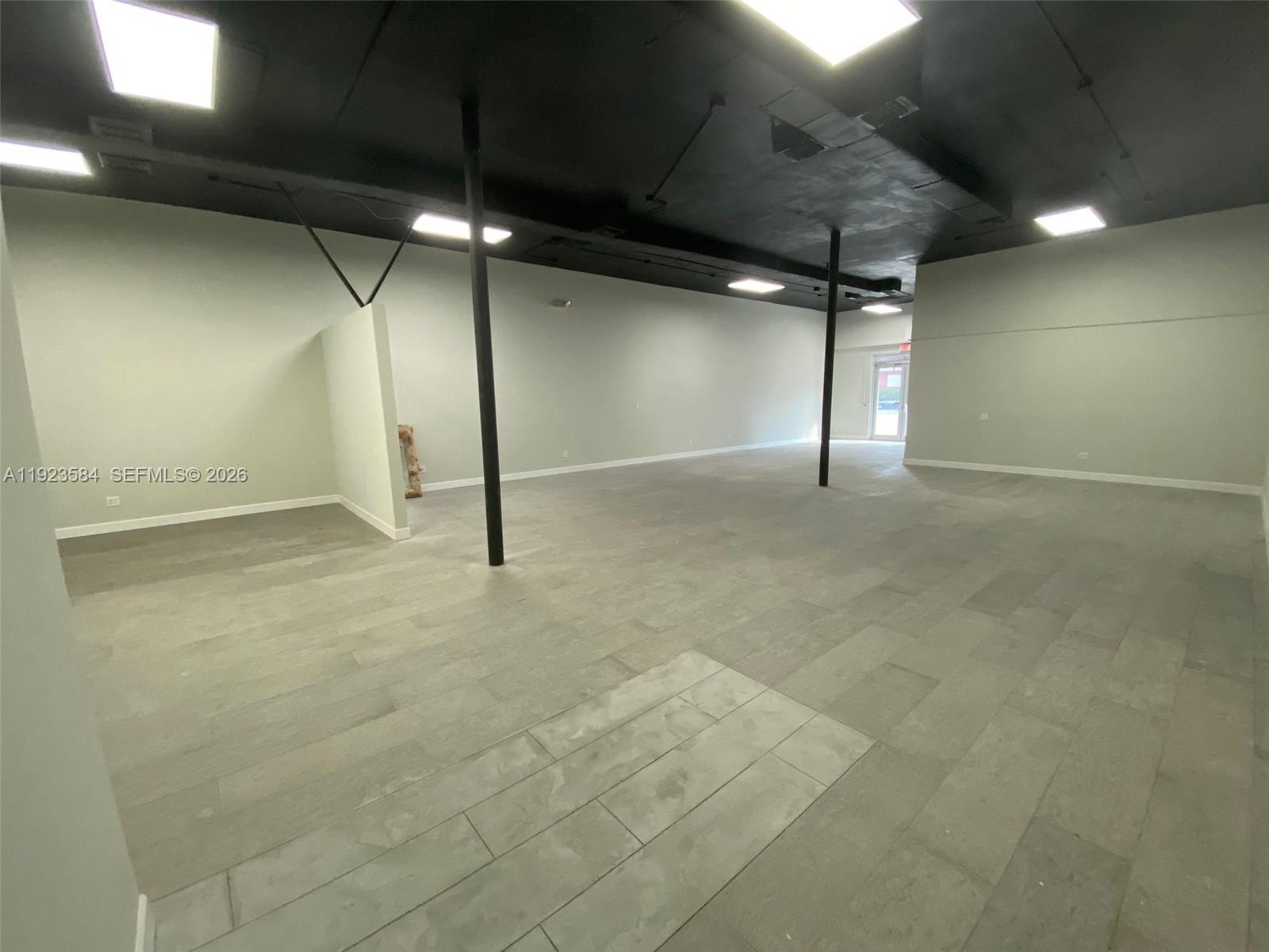 Подробнее / кв.футов $ 2026-02-28 0 Фото