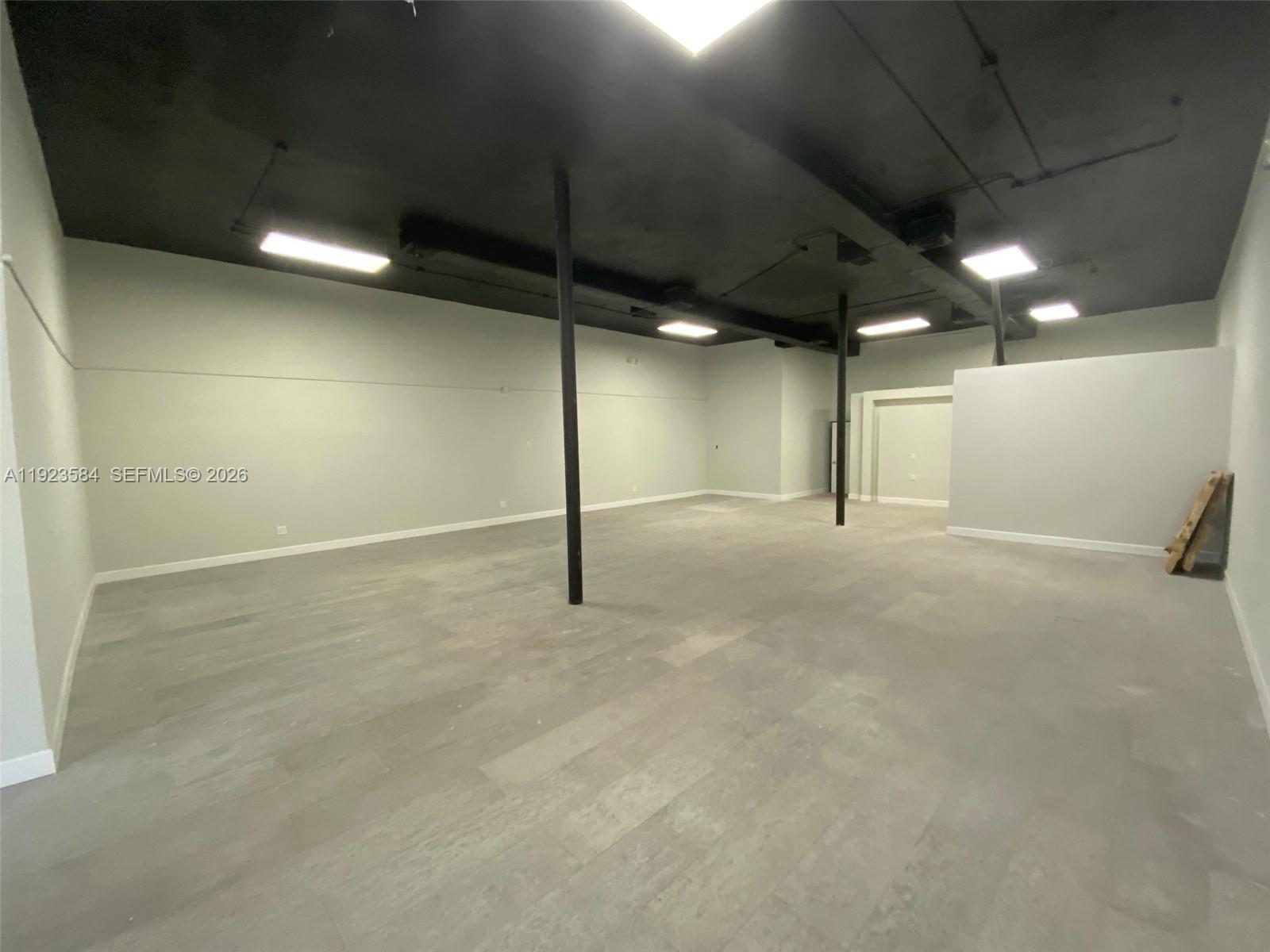 Подробнее / кв.футов $ 2026-02-28 0 Фото