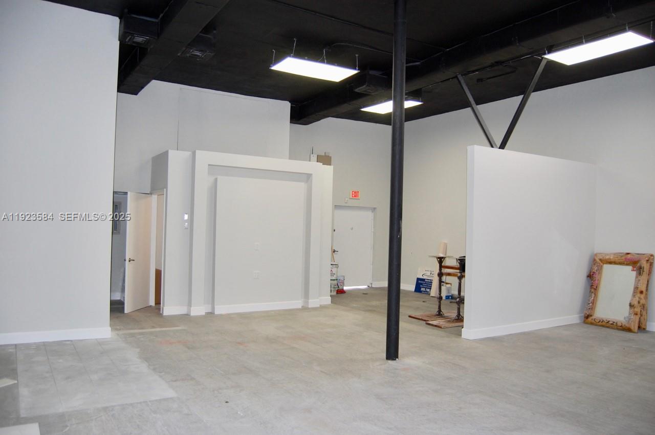 See details / sq. ft. $ 2025-12-02 0 Photo