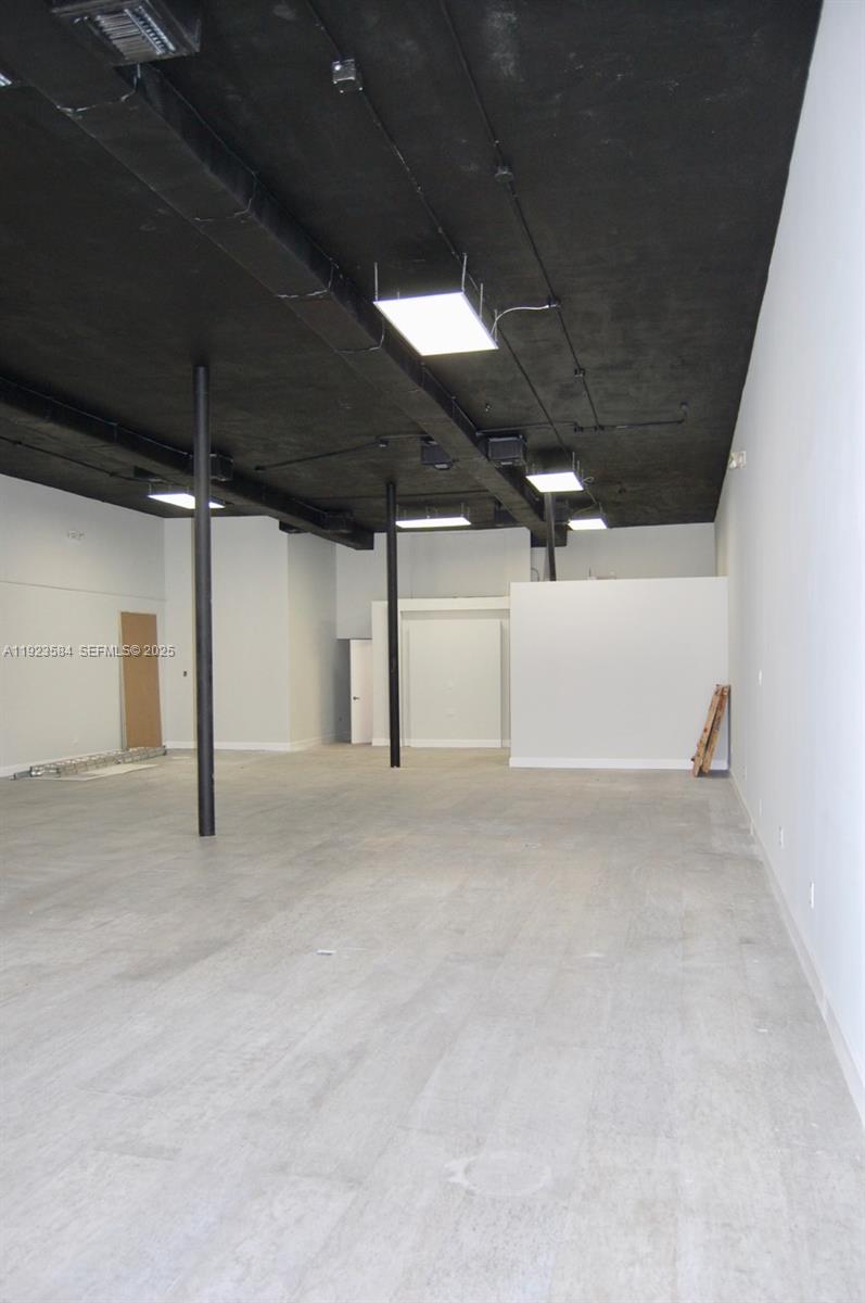 See details / sq. ft. $ 2025-12-02 0 Photo