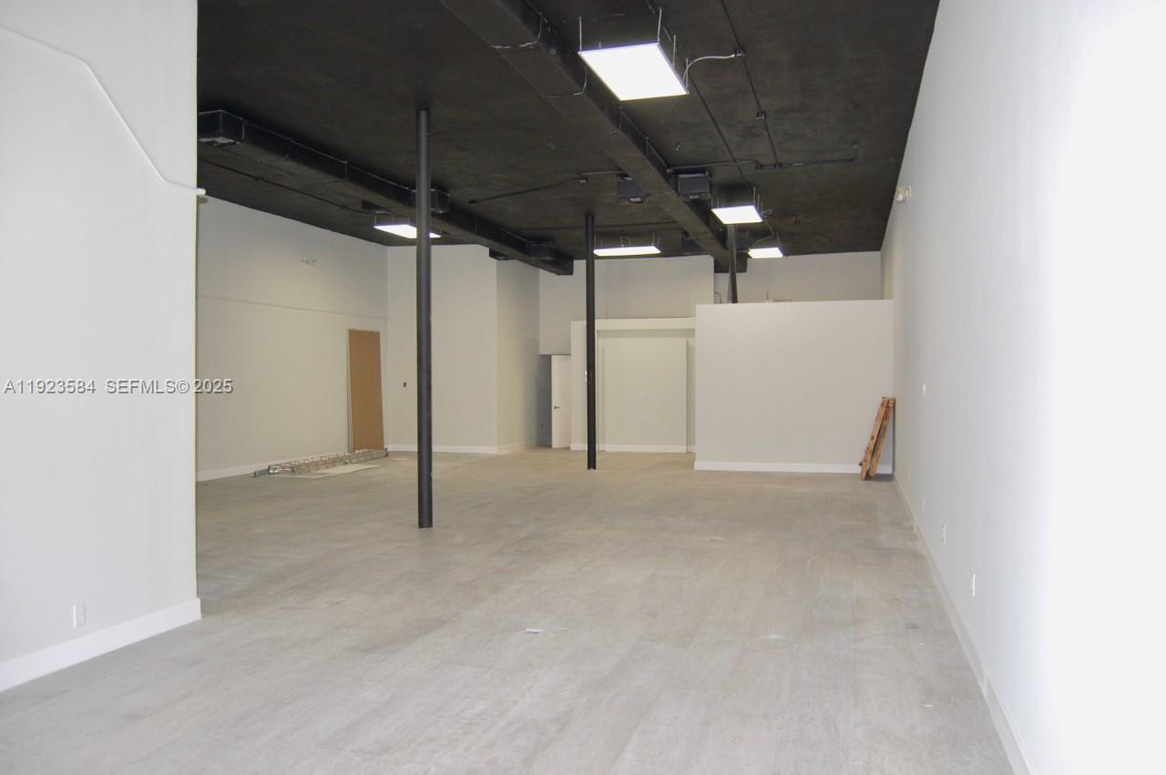 See details / sq. ft. $ 2025-12-02 0 Photo