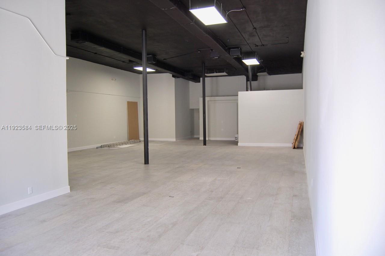 See details / sq. ft. $ 2025-12-02 0 Photo